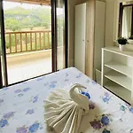 Oceanview Vicky *