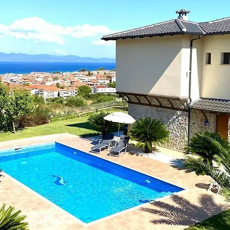 ヴィラ Oceanview Vicky ペフコホリ