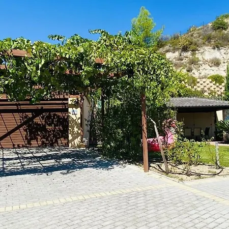 Oceanview Vicky Villa *